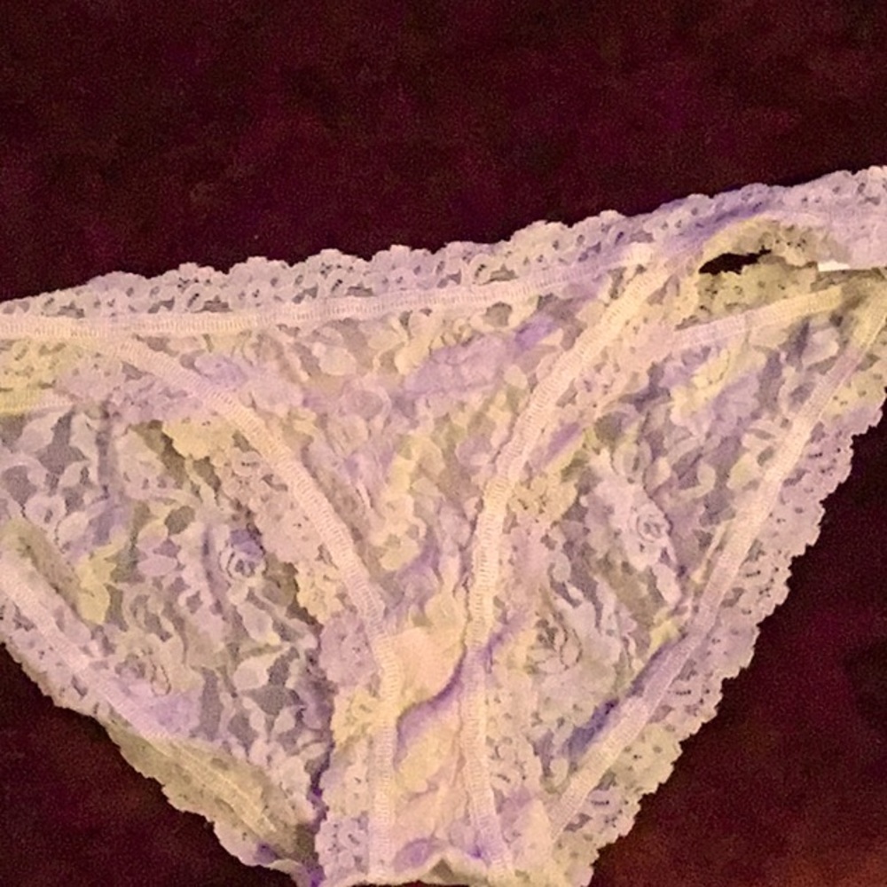 Hanky panky lace tan panties new with out tags